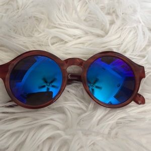 Circular Sunglasses w/ Blue Lenses